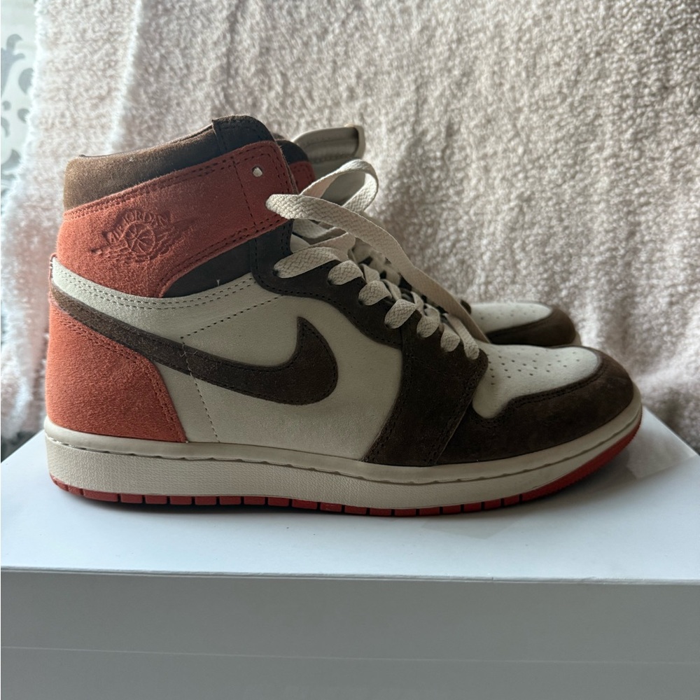 Air Jordan1 retro hi Brown and Cream Sneakers
